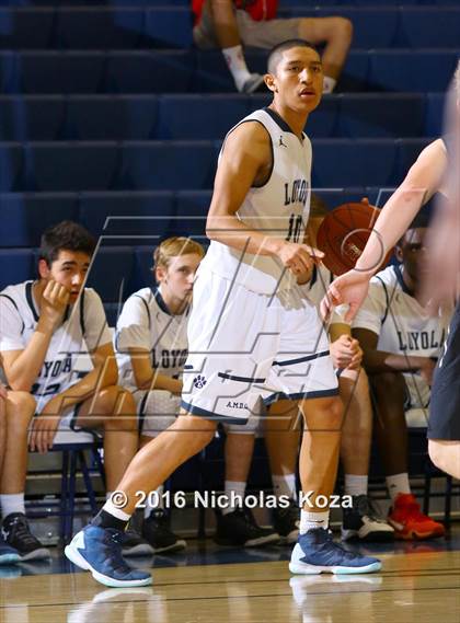 Thumbnail 2 in Harvard-Westlake vs. Loyola photogallery.