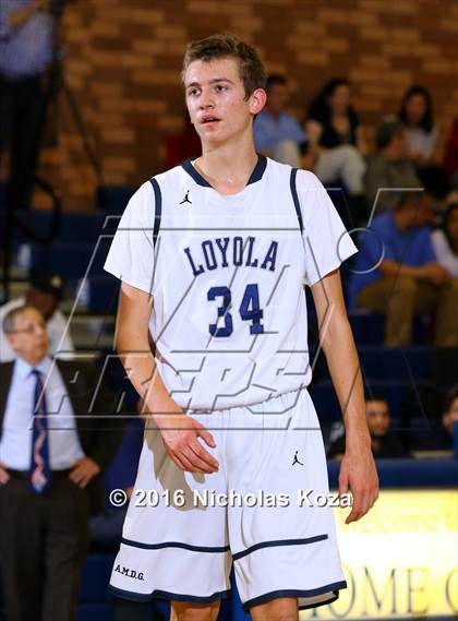Thumbnail 1 in Harvard-Westlake vs. Loyola photogallery.
