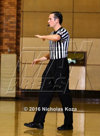 Thumbnail 3 in Harvard-Westlake vs. Loyola photogallery.