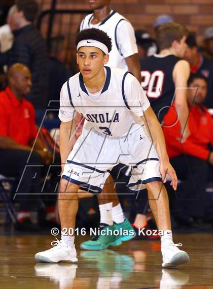 Thumbnail 3 in Harvard-Westlake vs. Loyola photogallery.