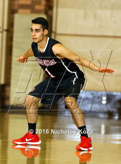 Thumbnail 1 in Harvard-Westlake vs. Loyola photogallery.