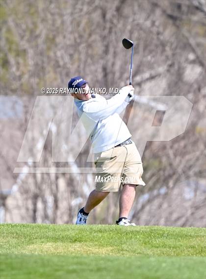 Thumbnail 3 in Yorktown Invitational  photogallery.