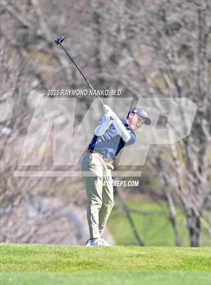 Thumbnail 3 in Yorktown Invitational  photogallery.
