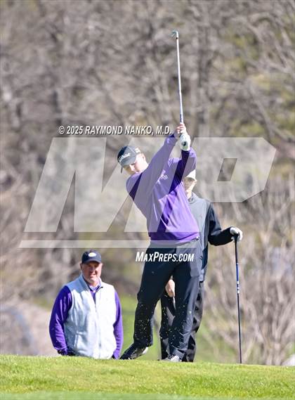 Thumbnail 3 in Yorktown Invitational  photogallery.