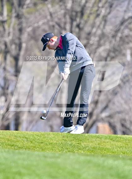 Thumbnail 3 in Yorktown Invitational  photogallery.
