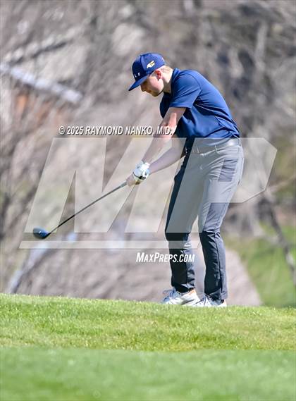 Thumbnail 3 in Yorktown Invitational  photogallery.