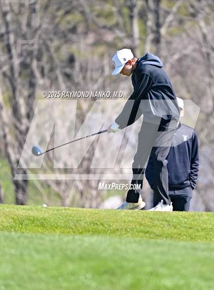 Thumbnail 1 in Yorktown Invitational  photogallery.