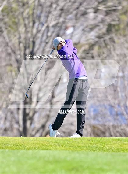 Thumbnail 3 in Yorktown Invitational  photogallery.