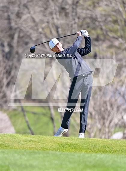 Thumbnail 3 in Yorktown Invitational  photogallery.