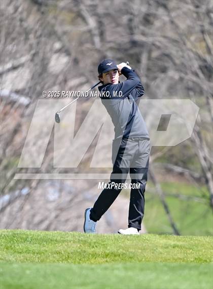 Thumbnail 3 in Yorktown Invitational  photogallery.