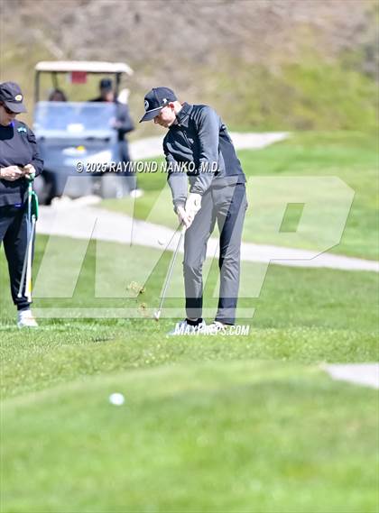 Thumbnail 3 in Yorktown Invitational  photogallery.