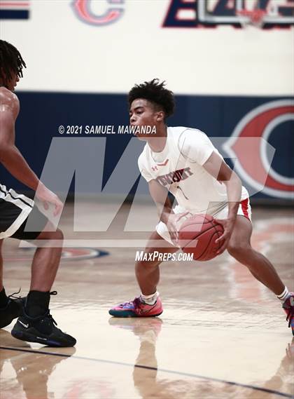 Thumbnail 3 in Viewpoint vs Valencia (6th Annual West Valley Varsity Basketball Tip-off Classic) photogallery.