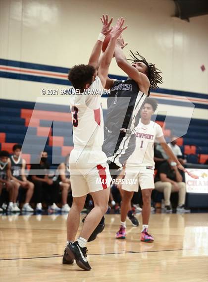 Thumbnail 3 in Viewpoint vs Valencia (6th Annual West Valley Varsity Basketball Tip-off Classic) photogallery.