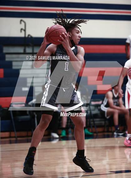 Thumbnail 1 in Viewpoint vs Valencia (6th Annual West Valley Varsity Basketball Tip-off Classic) photogallery.