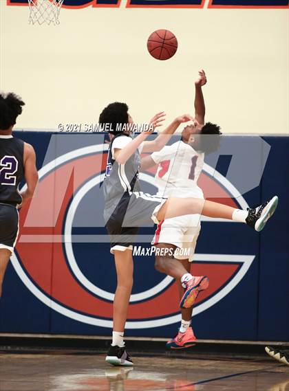 Thumbnail 3 in Viewpoint vs Valencia (6th Annual West Valley Varsity Basketball Tip-off Classic) photogallery.