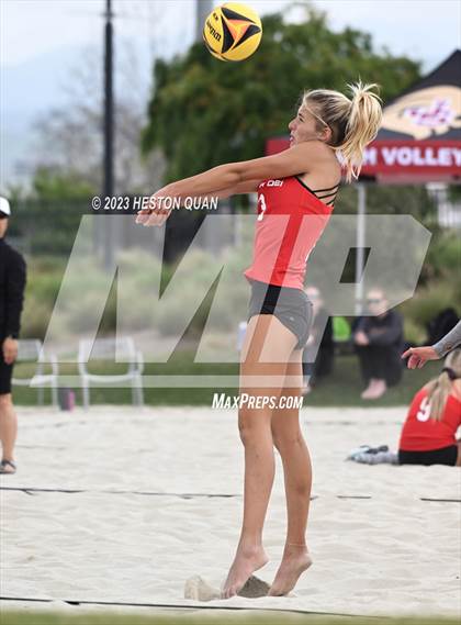 Thumbnail 2 in Trinity League Finals - Mater Dei photogallery.