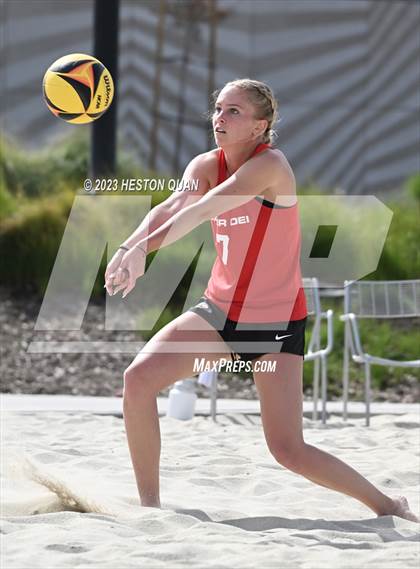 Thumbnail 2 in Trinity League Finals - Mater Dei photogallery.