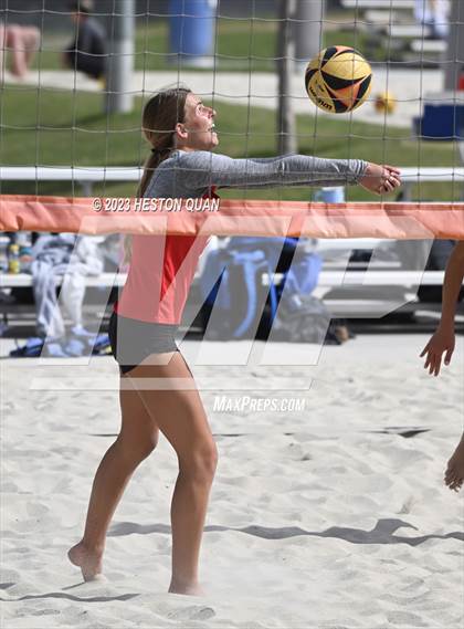 Thumbnail 2 in Trinity League Finals - Mater Dei photogallery.
