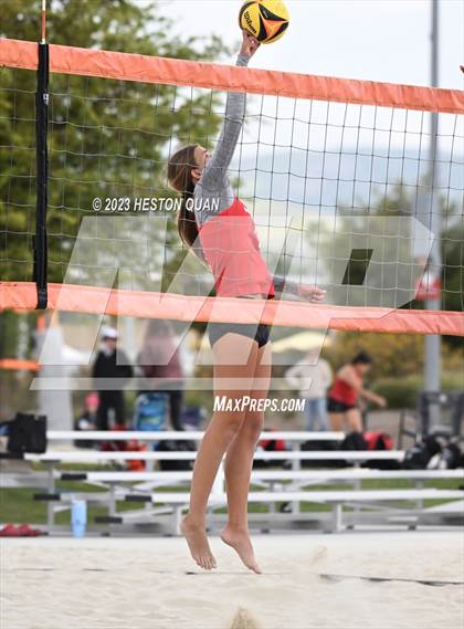 Thumbnail 2 in Trinity League Finals - Mater Dei photogallery.