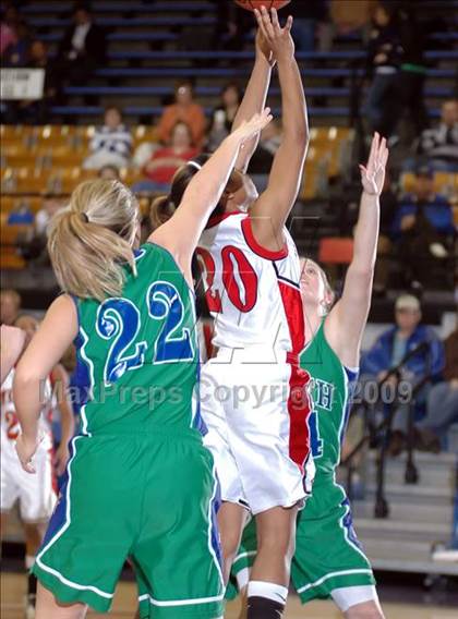 Thumbnail 2 in Muhlenberg North vs Owensboro (3rd Region Tournament) photogallery.