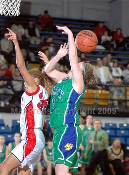 Thumbnail 2 in Muhlenberg North vs Owensboro (3rd Region Tournament) photogallery.