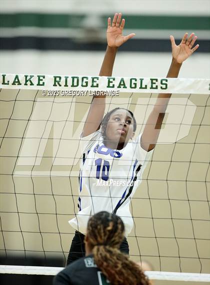 Thumbnail 1 in JV: Weatherford vs Lake Ridge photogallery.