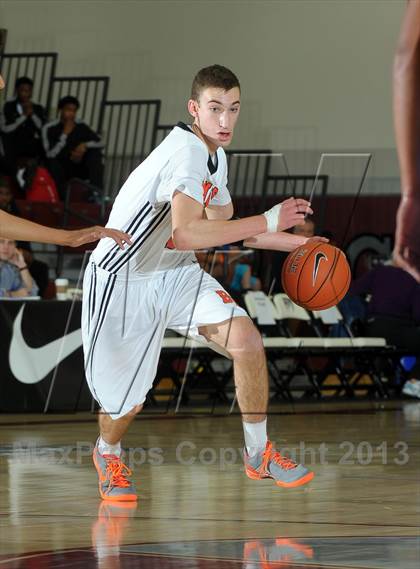Thumbnail 2 in Beverly Hills vs. Capital Christian (MaxPreps Holiday Classic) photogallery.
