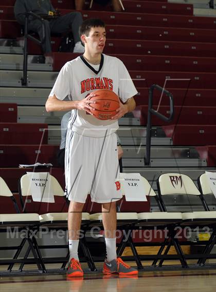 Thumbnail 2 in Beverly Hills vs. Capital Christian (MaxPreps Holiday Classic) photogallery.