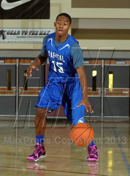 Thumbnail 1 in Beverly Hills vs. Capital Christian (MaxPreps Holiday Classic) photogallery.