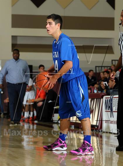 Thumbnail 1 in Beverly Hills vs. Capital Christian (MaxPreps Holiday Classic) photogallery.