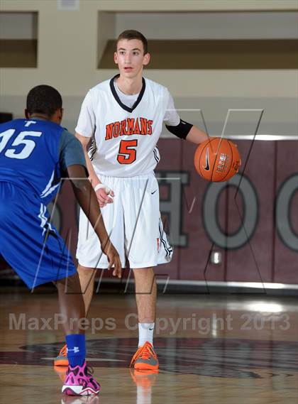 Thumbnail 1 in Beverly Hills vs. Capital Christian (MaxPreps Holiday Classic) photogallery.