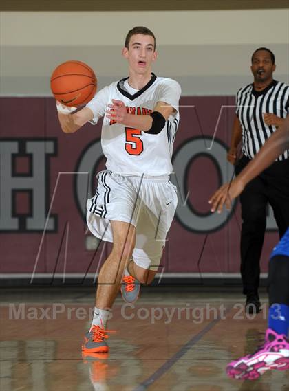 Thumbnail 2 in Beverly Hills vs. Capital Christian (MaxPreps Holiday Classic) photogallery.