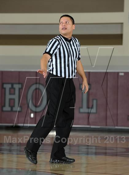 Thumbnail 3 in Beverly Hills vs. Capital Christian (MaxPreps Holiday Classic) photogallery.
