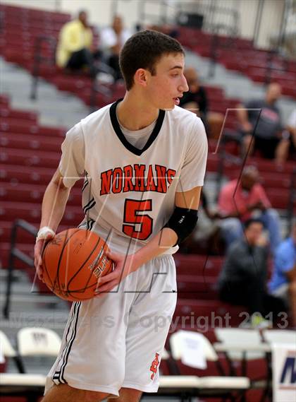 Thumbnail 2 in Beverly Hills vs. Capital Christian (MaxPreps Holiday Classic) photogallery.