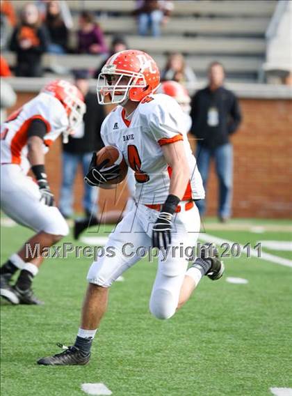 Thumbnail 1 in Hillside vs. Davie (NCHSAA 4A Final) photogallery.