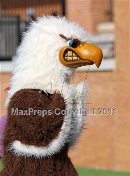 Thumbnail 1 in Hillside vs. Davie (NCHSAA 4A Final) photogallery.