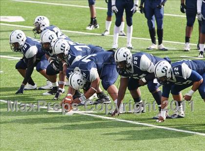 Thumbnail 3 in Hillside vs. Davie (NCHSAA 4A Final) photogallery.