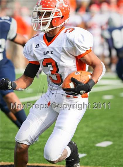 Thumbnail 3 in Hillside vs. Davie (NCHSAA 4A Final) photogallery.