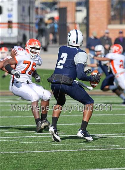 Thumbnail 2 in Hillside vs. Davie (NCHSAA 4A Final) photogallery.