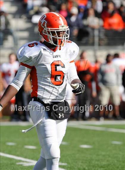Thumbnail 3 in Hillside vs. Davie (NCHSAA 4A Final) photogallery.