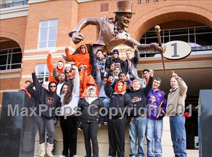 Thumbnail 3 in Hillside vs. Davie (NCHSAA 4A Final) photogallery.