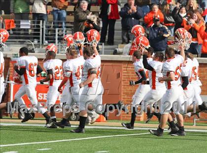 Thumbnail 1 in Hillside vs. Davie (NCHSAA 4A Final) photogallery.