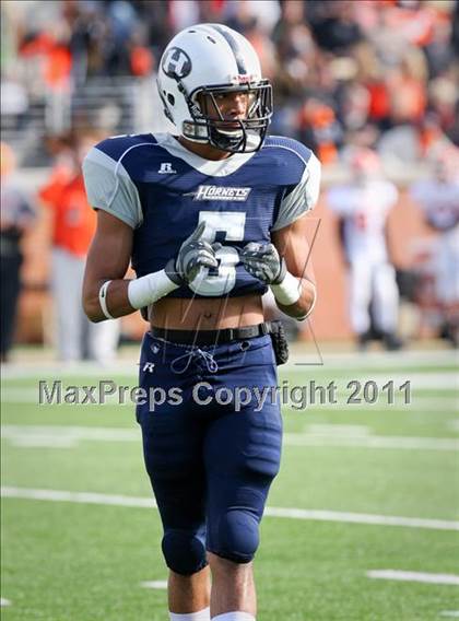 Thumbnail 2 in Hillside vs. Davie (NCHSAA 4A Final) photogallery.
