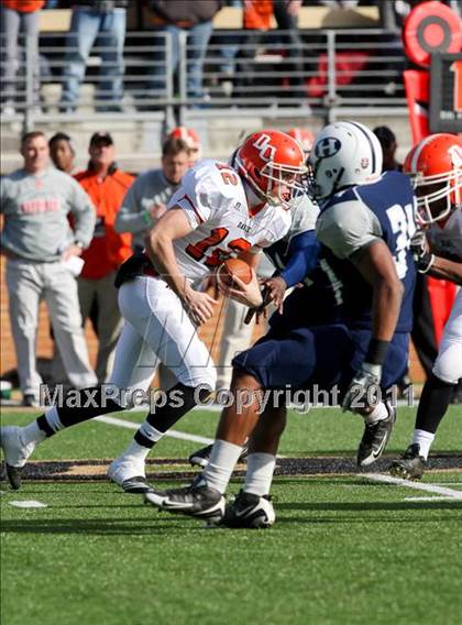 Thumbnail 2 in Hillside vs. Davie (NCHSAA 4A Final) photogallery.