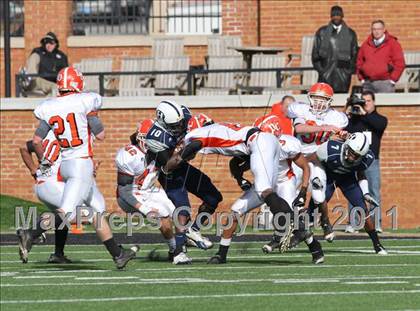 Thumbnail 2 in Hillside vs. Davie (NCHSAA 4A Final) photogallery.
