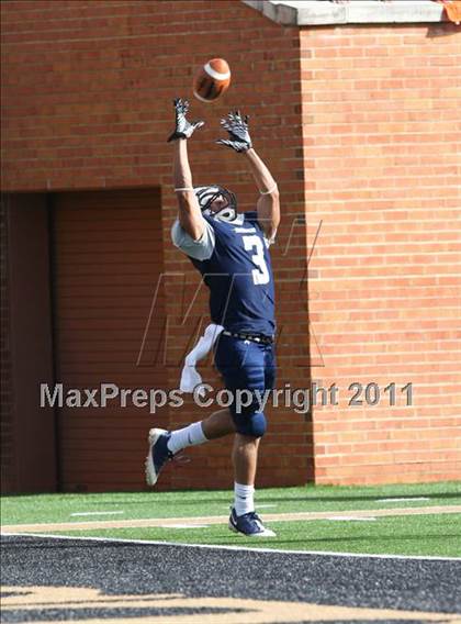 Thumbnail 3 in Hillside vs. Davie (NCHSAA 4A Final) photogallery.
