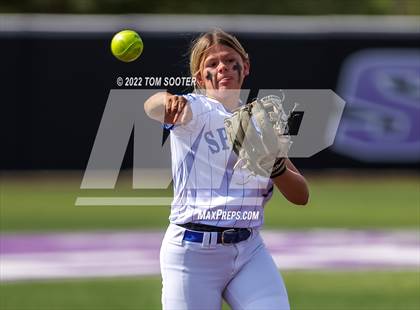 Thumbnail 1 in Centennial vs. Monterey (UIL 5A Regional Semifinals) photogallery.