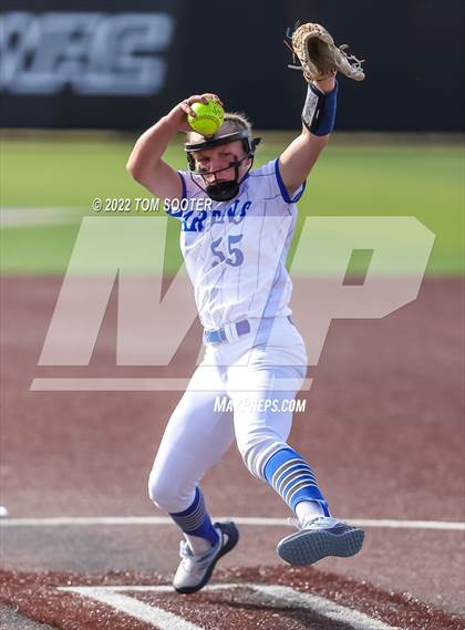 Thumbnail 3 in Centennial vs. Monterey (UIL 5A Regional Semifinals) photogallery.