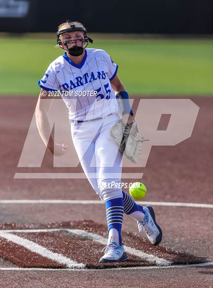 Thumbnail 3 in Centennial vs. Monterey (UIL 5A Regional Semifinals) photogallery.