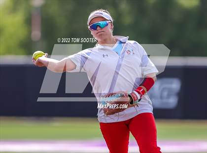 Thumbnail 3 in Centennial vs. Monterey (UIL 5A Regional Semifinals) photogallery.